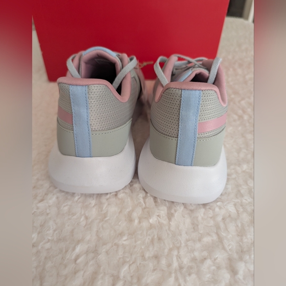 Reebok Women Running Shoes Size 10. - Picture 4 of 6